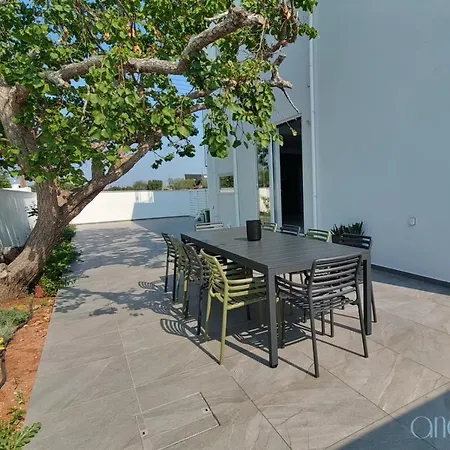 Villa Anemelie *