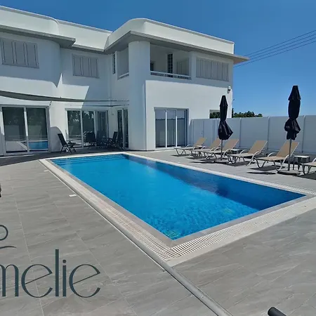 Anemelie Villa *