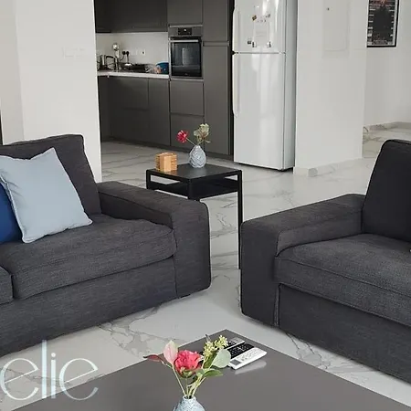 Anemelie Villa *