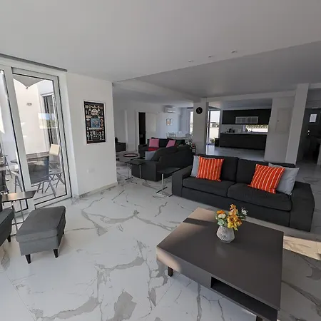 فيلة Anemelie Sotira (Famagusta)