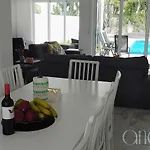 Anemelie Villa